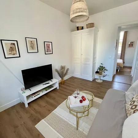 T2 Cosy Hypercentre 3mn De La