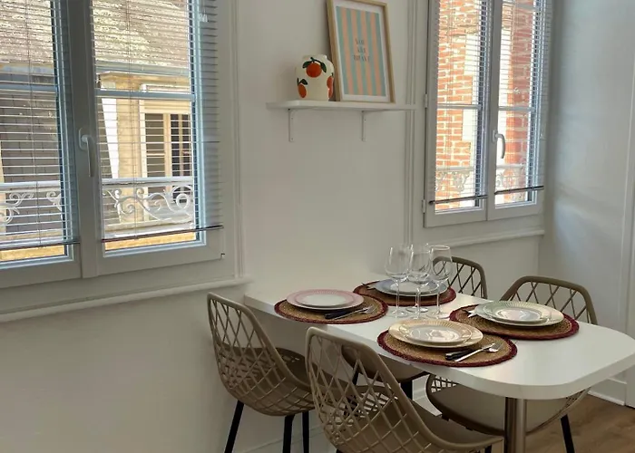 Apartmán T2 Cosy Hypercentre 3mn De La